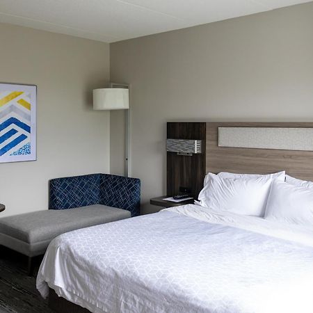 Holiday Inn Express Hotel & Suites Brockville By Ihg Экстерьер фото