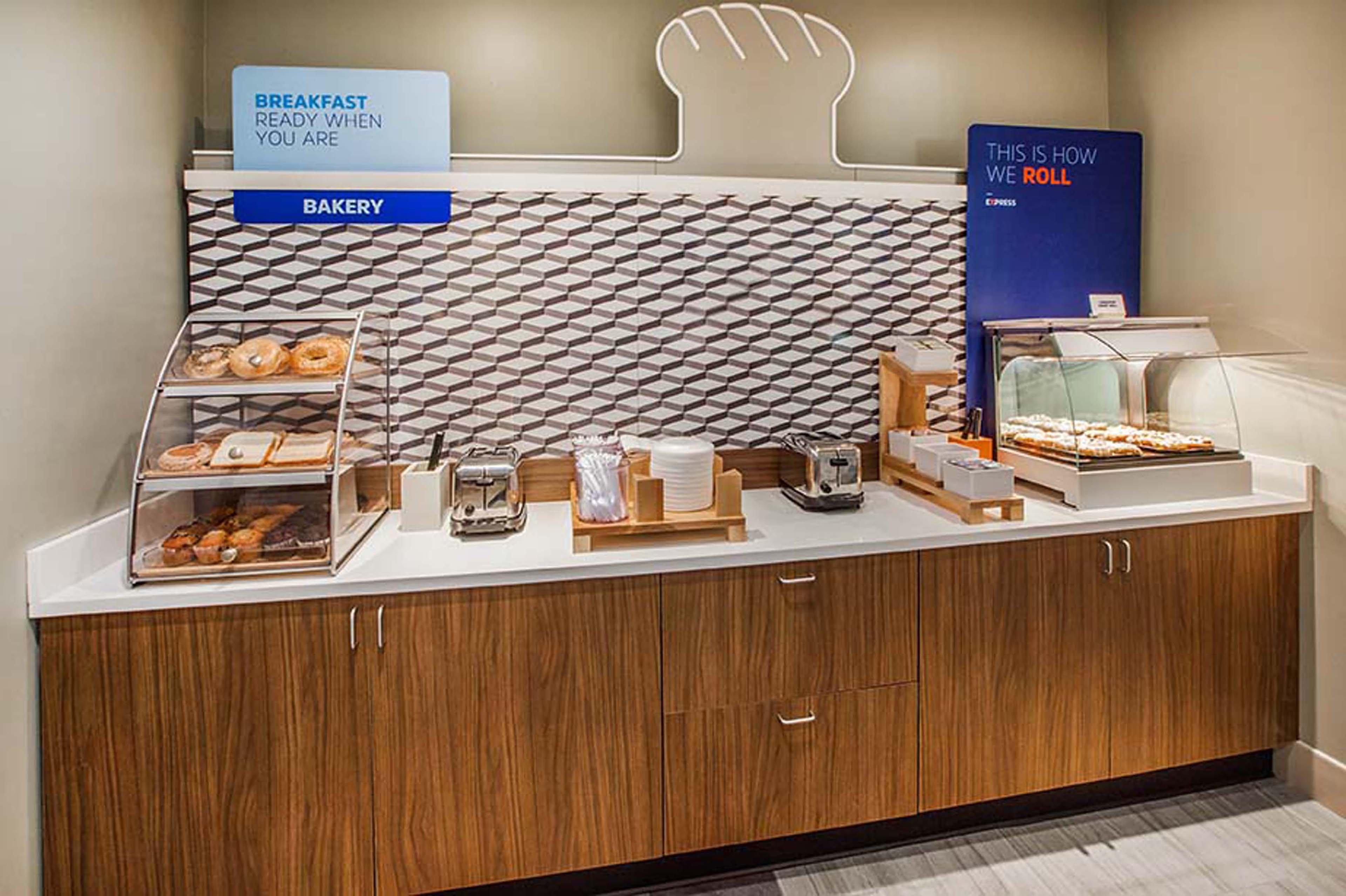 Holiday Inn Express Hotel & Suites Brockville By Ihg Экстерьер фото