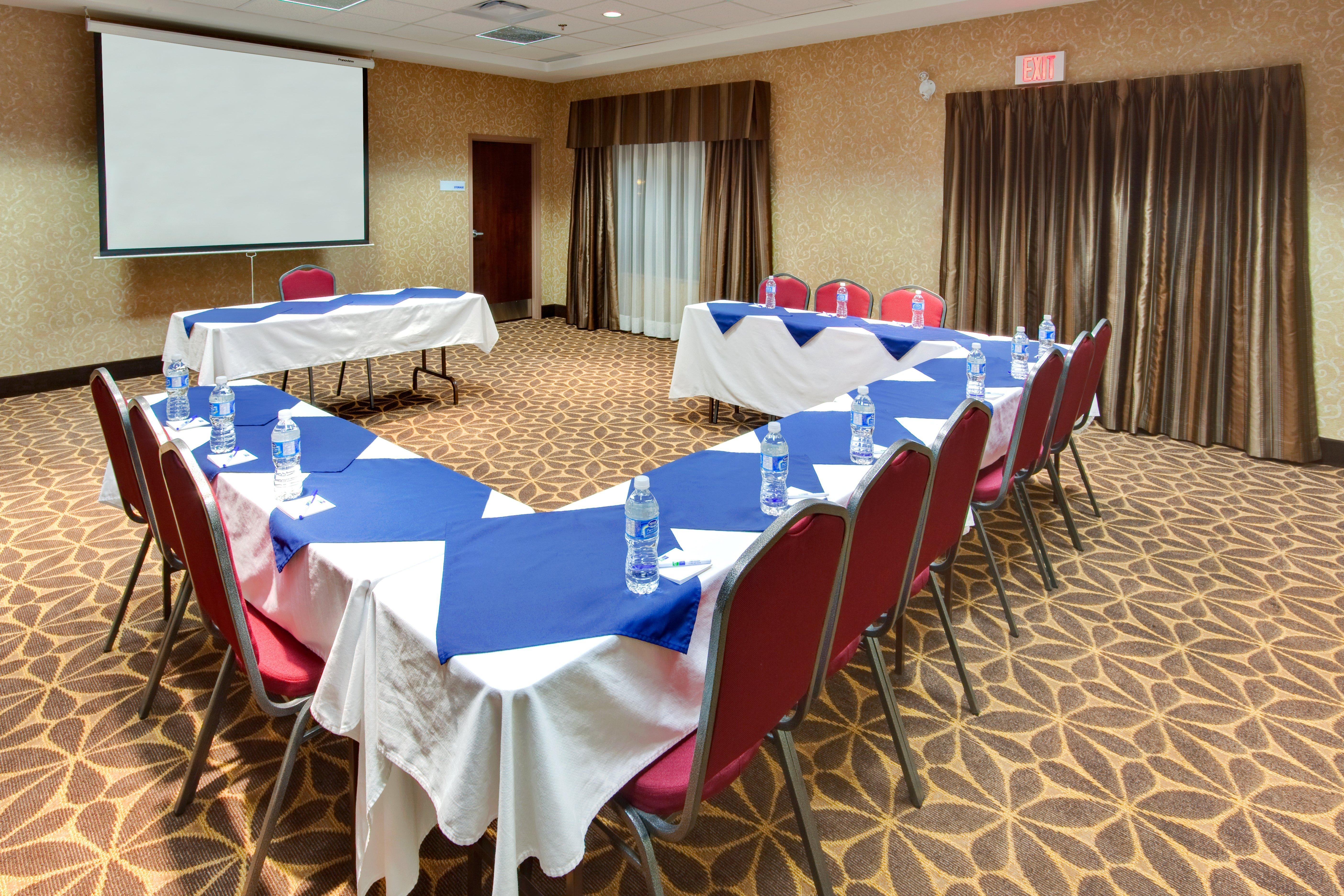 Holiday Inn Express Hotel & Suites Brockville By Ihg Экстерьер фото
