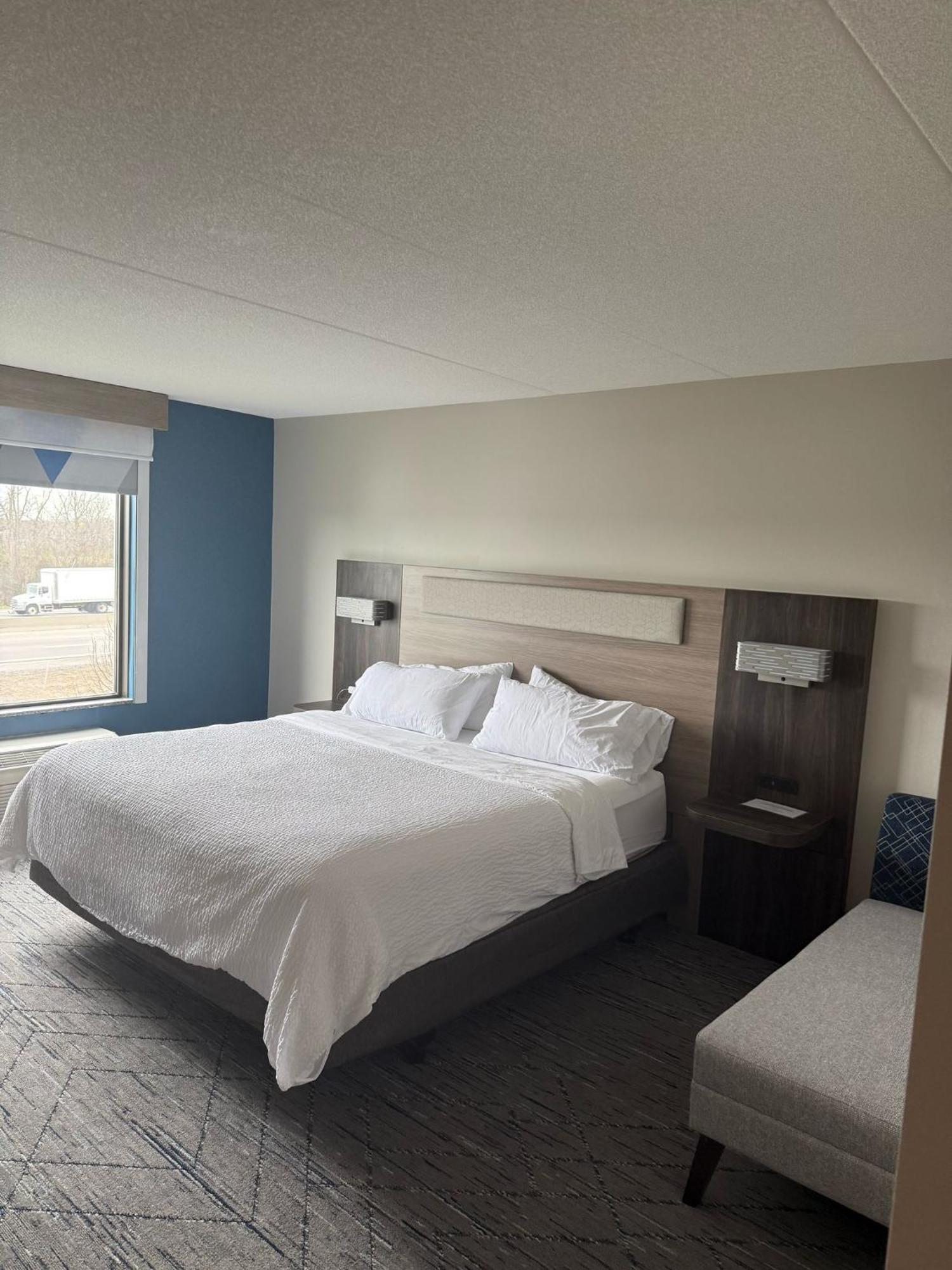 Holiday Inn Express Hotel & Suites Brockville By Ihg Экстерьер фото