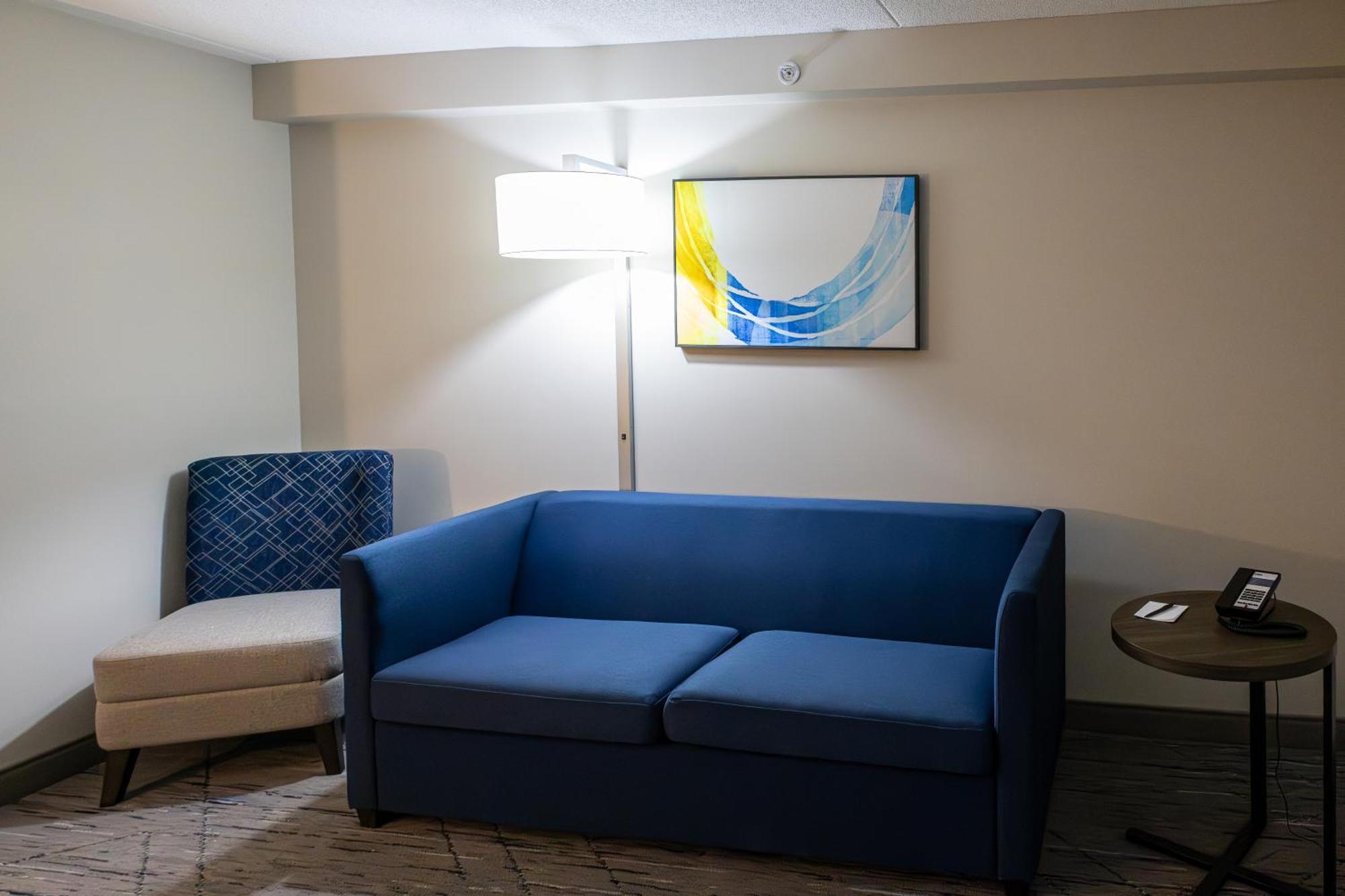Holiday Inn Express Hotel & Suites Brockville By Ihg Экстерьер фото