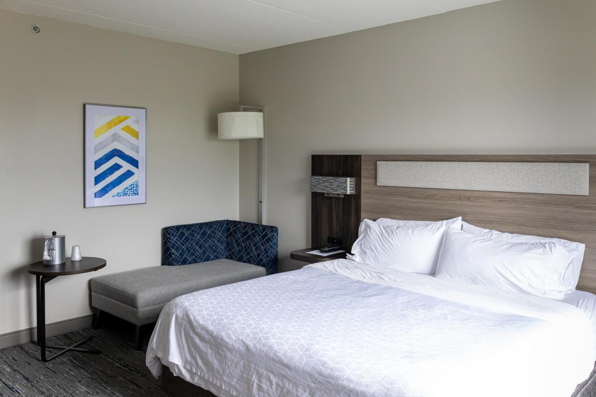 Holiday Inn Express Hotel & Suites Brockville By Ihg Экстерьер фото