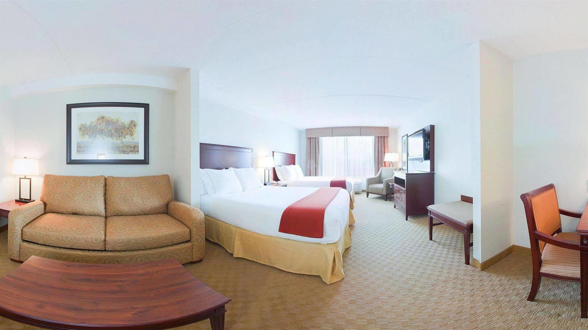 Holiday Inn Express Hotel & Suites Brockville By Ihg Экстерьер фото