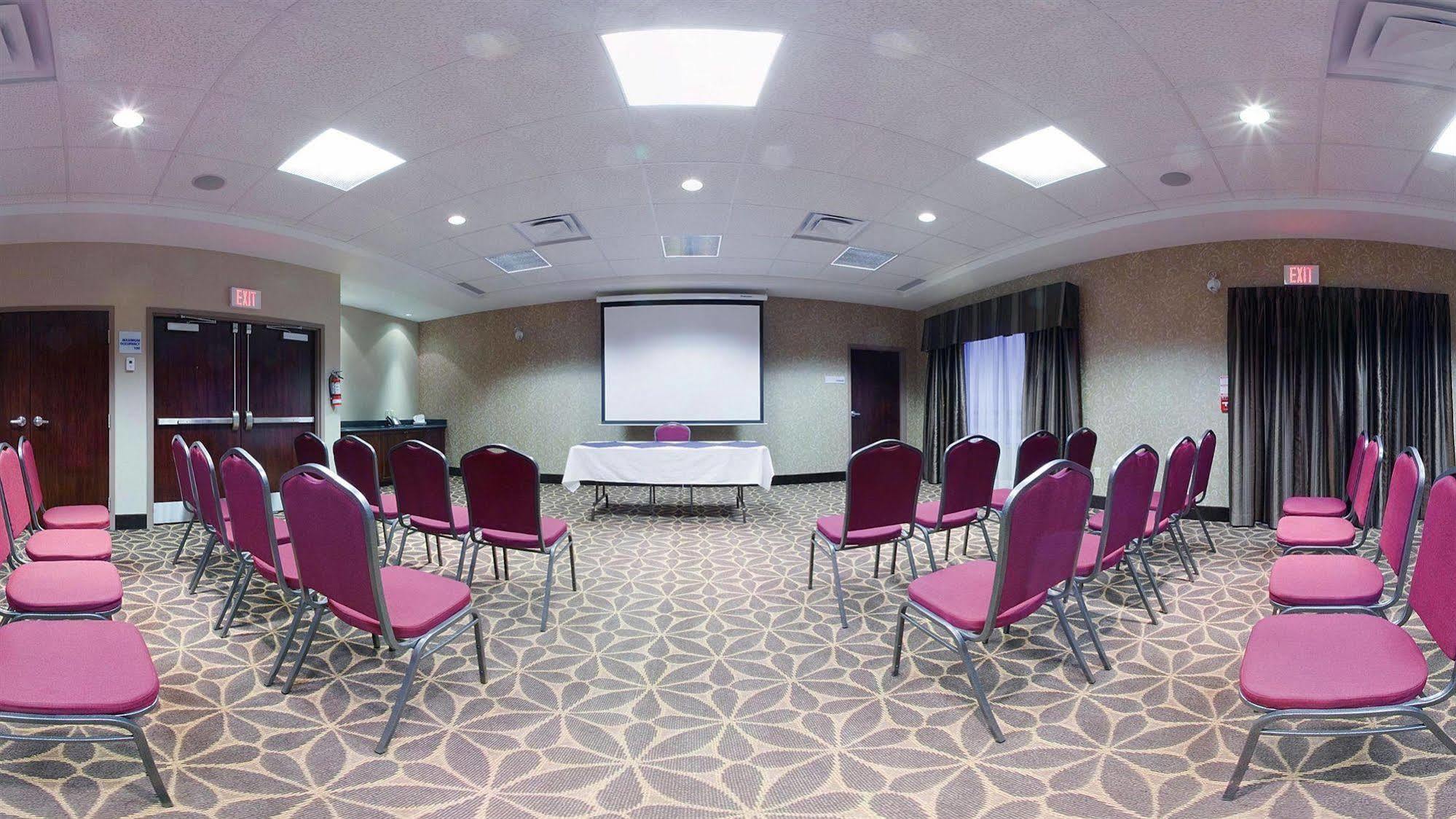 Holiday Inn Express Hotel & Suites Brockville By Ihg Экстерьер фото